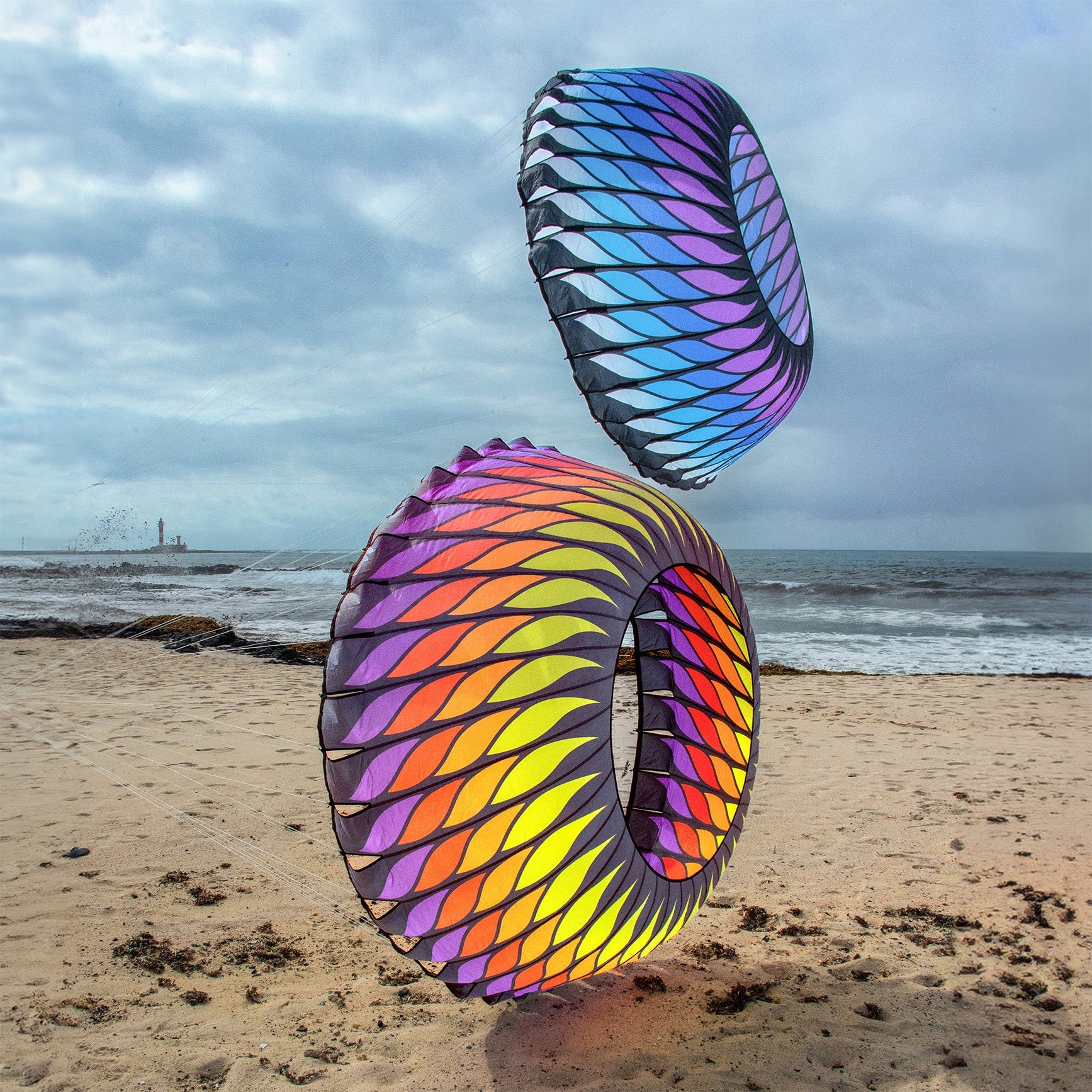 6.5ft Spinning Bol by Spiderkites - Red