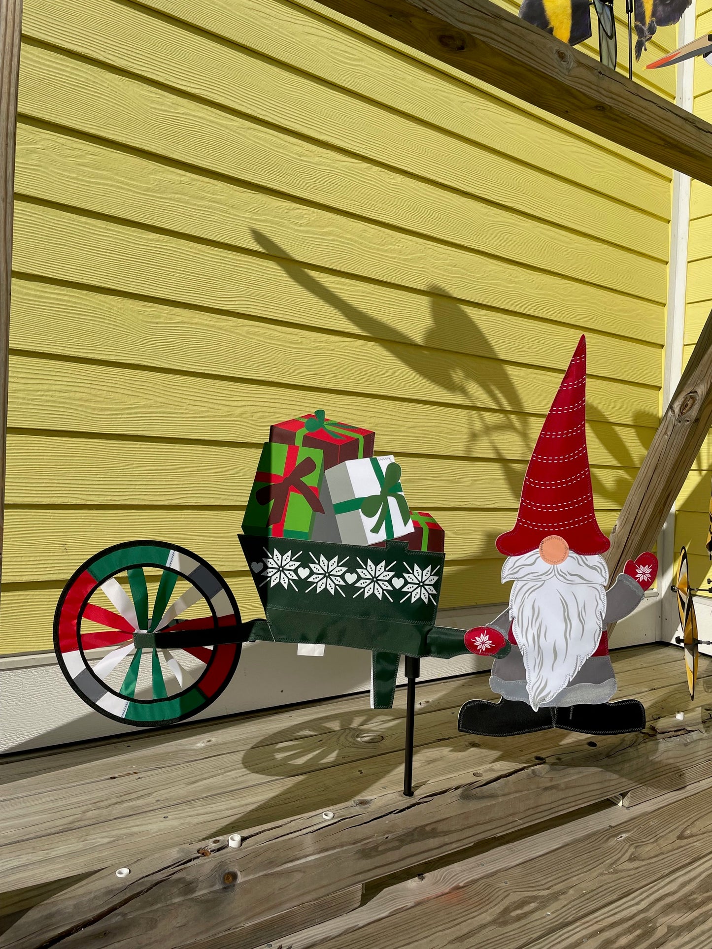 Christmas Gnome and Wheelbarrow Spinner