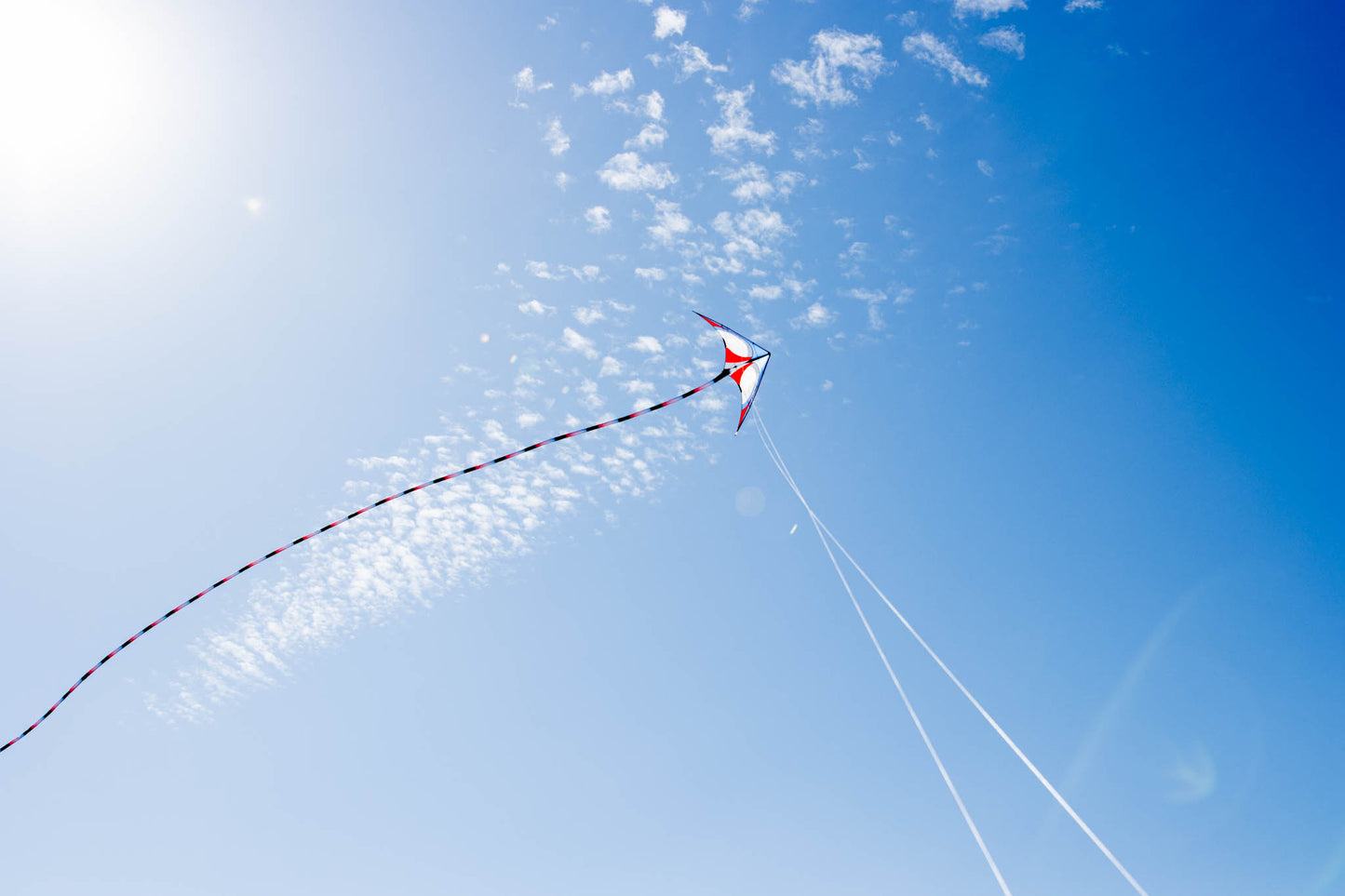 KHK Exclusive Prism 75' Tube Tail - Red White & Blue Gradient