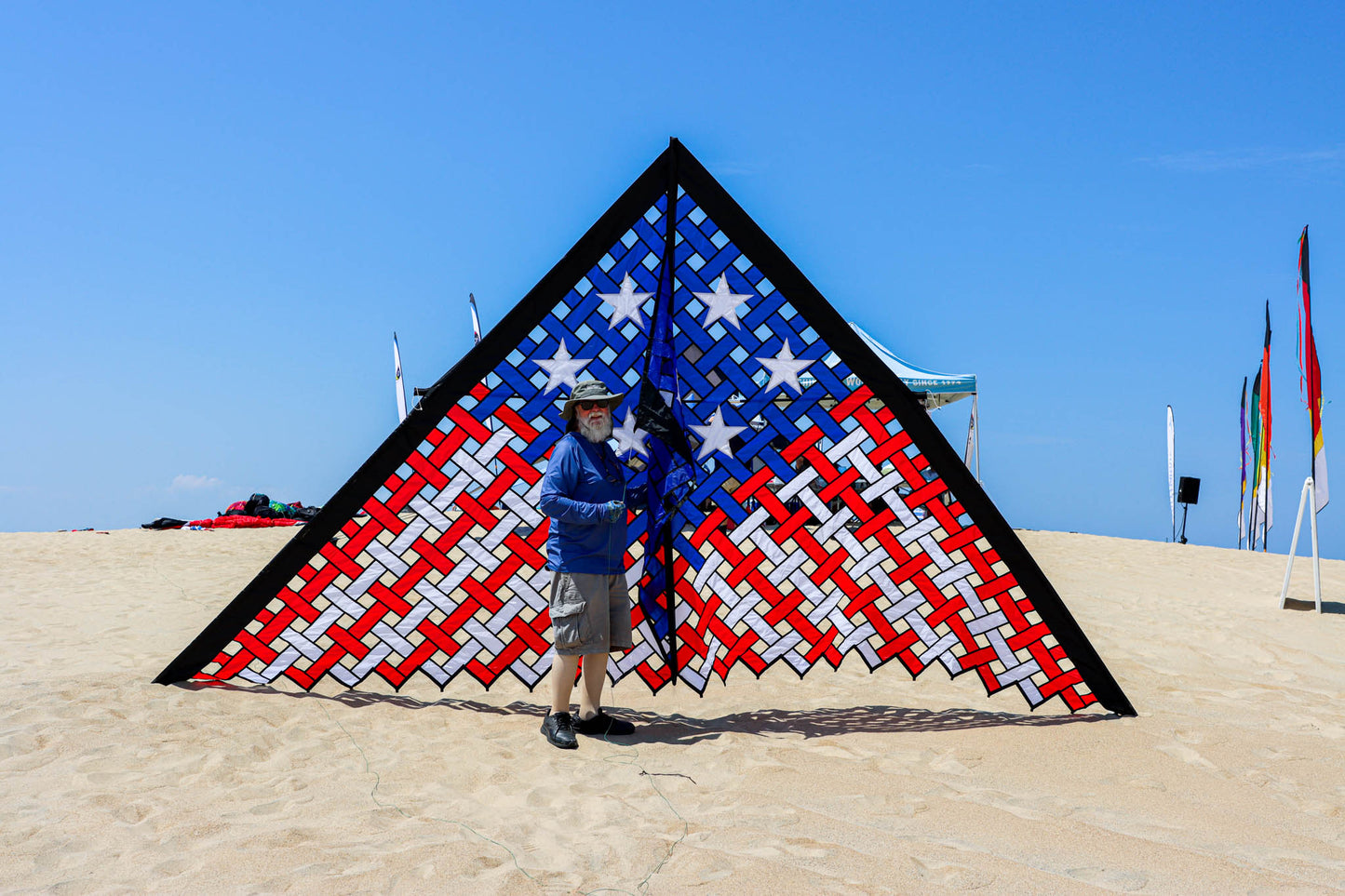 19 ft. Mesh Delta - Patriotic