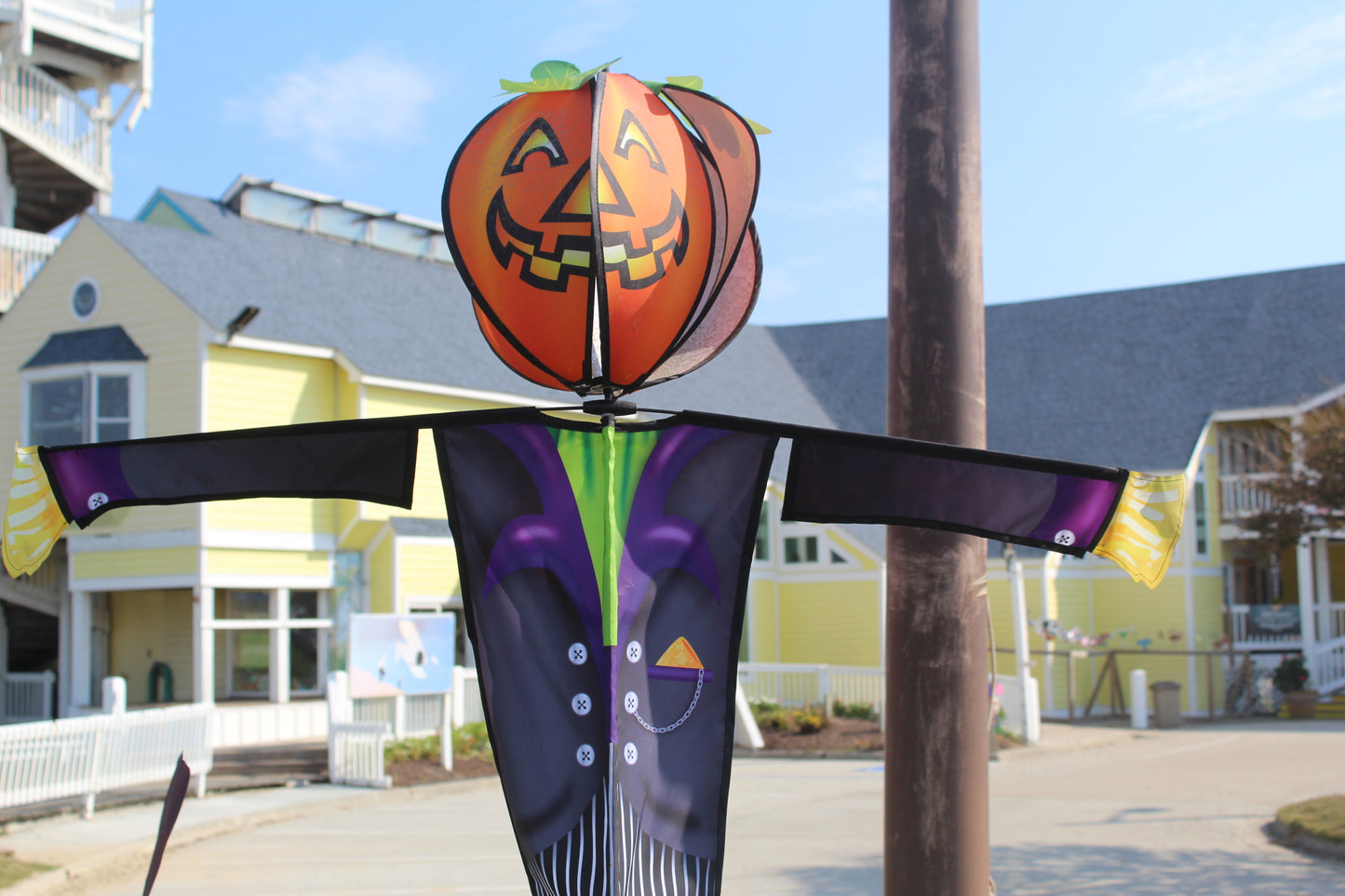 Spinning Friend - Pumpkin Head