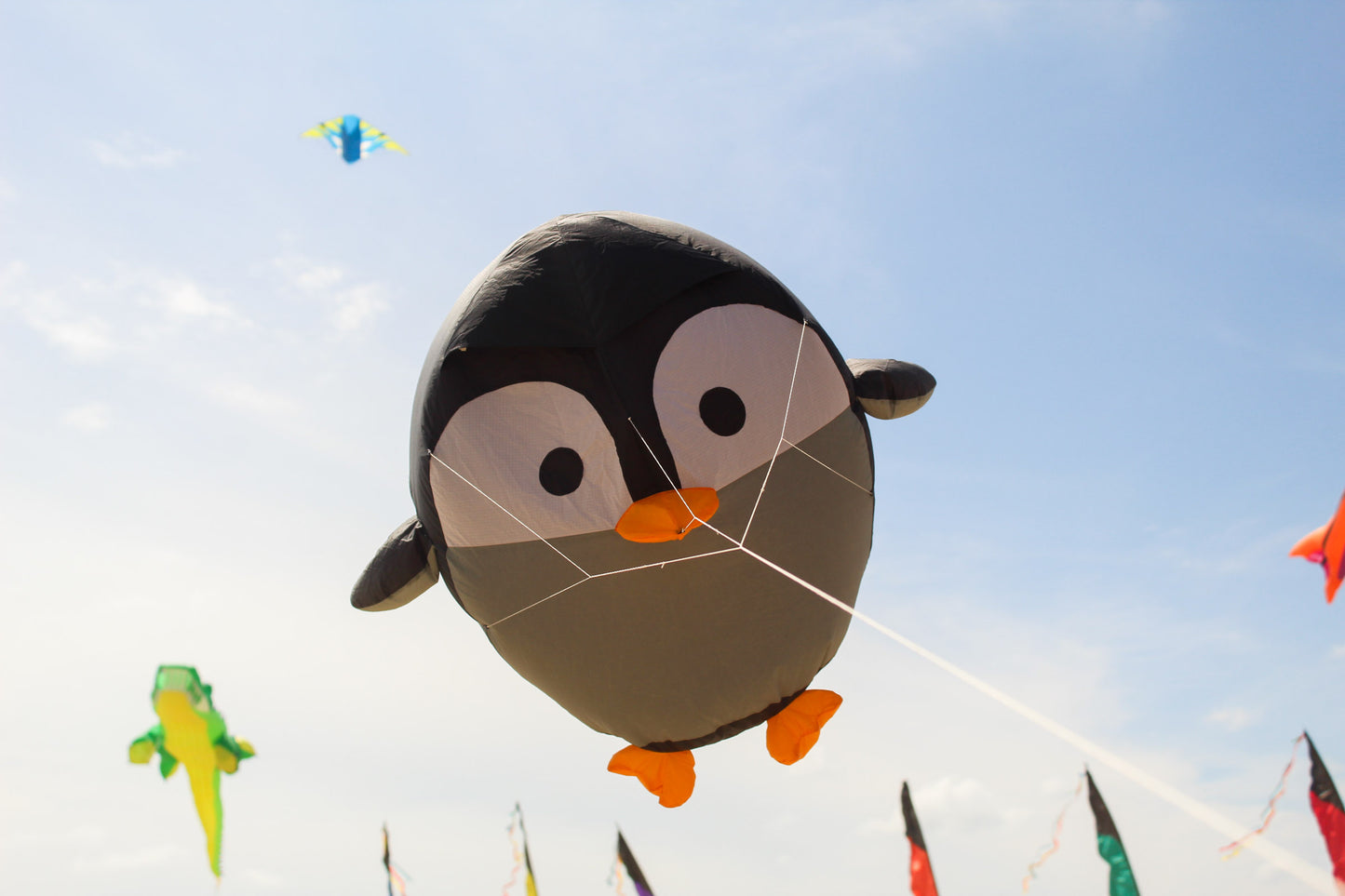 39" Bouncing Birdeez XL - Penguin