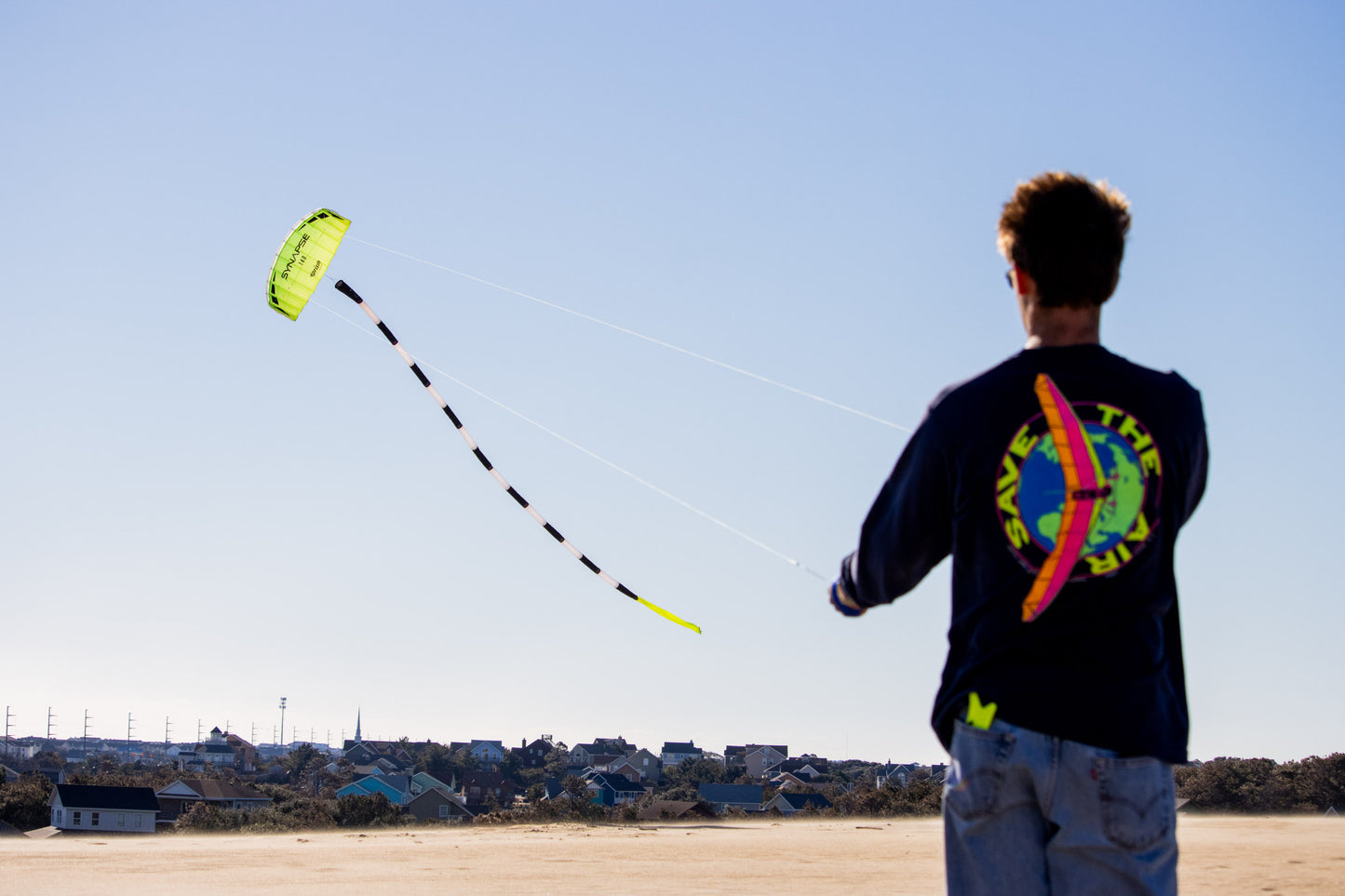 Prism Synapse 140 Stunt Foil + Black & White Tail Bundle