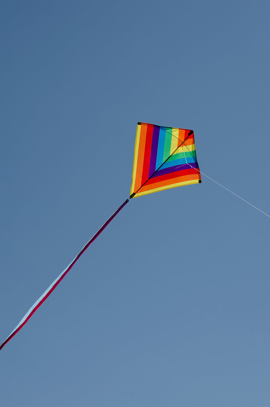 30" Rainbow Stripe Diamond Kite