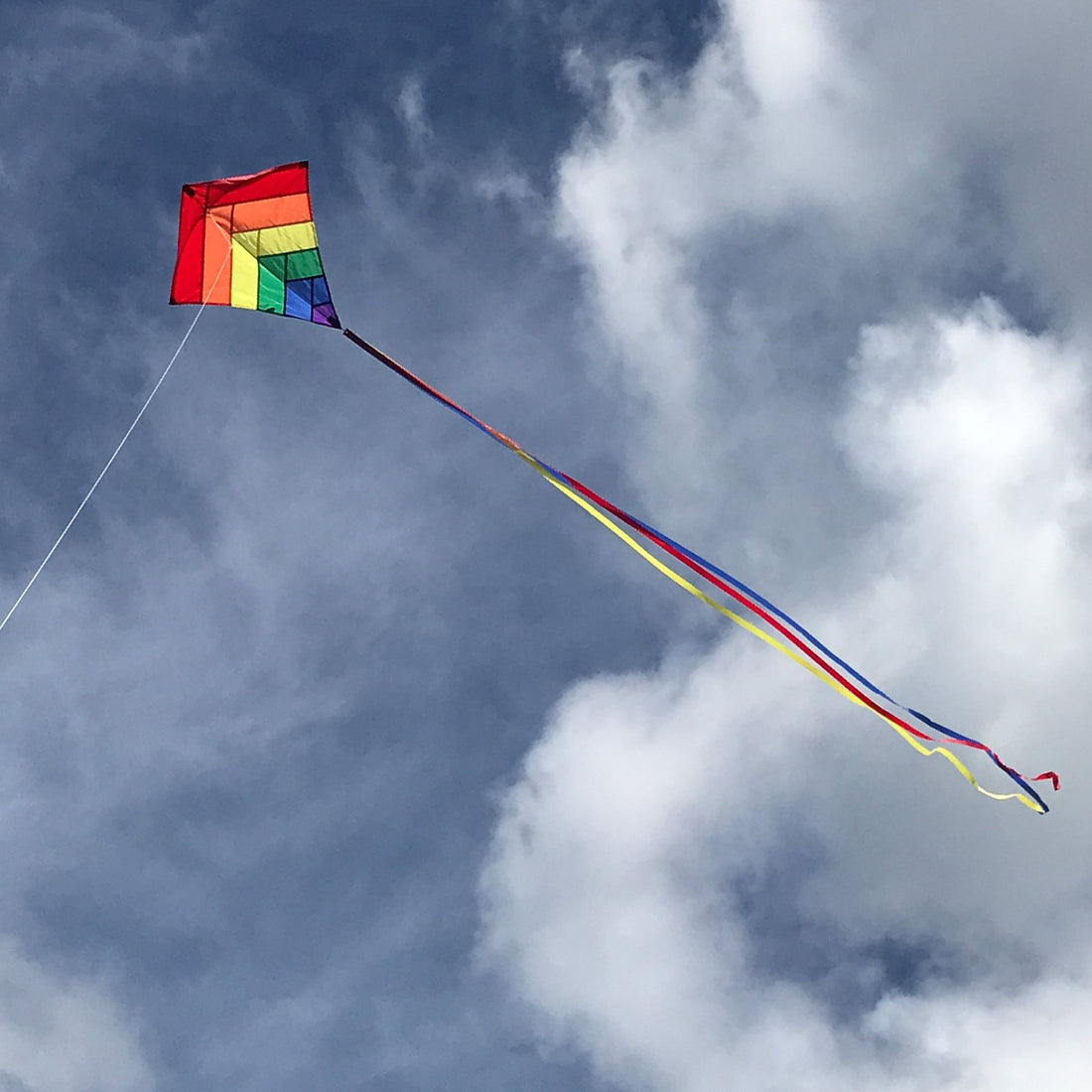 30" Diamond Kite - Rainbow Overlay