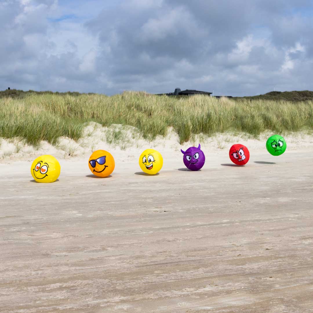 Beach Bouncing Moodeez - Love