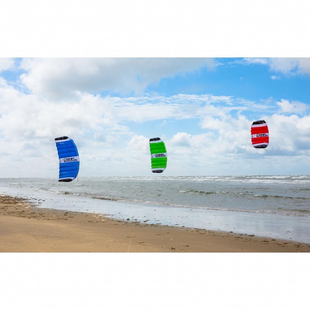 Fluxx 2.2 Trainer Kite - Kitty Hawk Kites Online Store